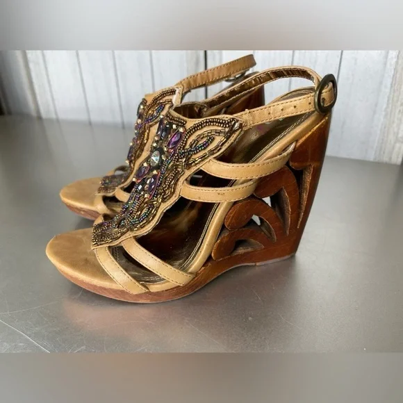 Women's Shi by Journey Wood Wedge Heels Beaded Sequin Top Sandals Size 8 - Picture 1 of 7
